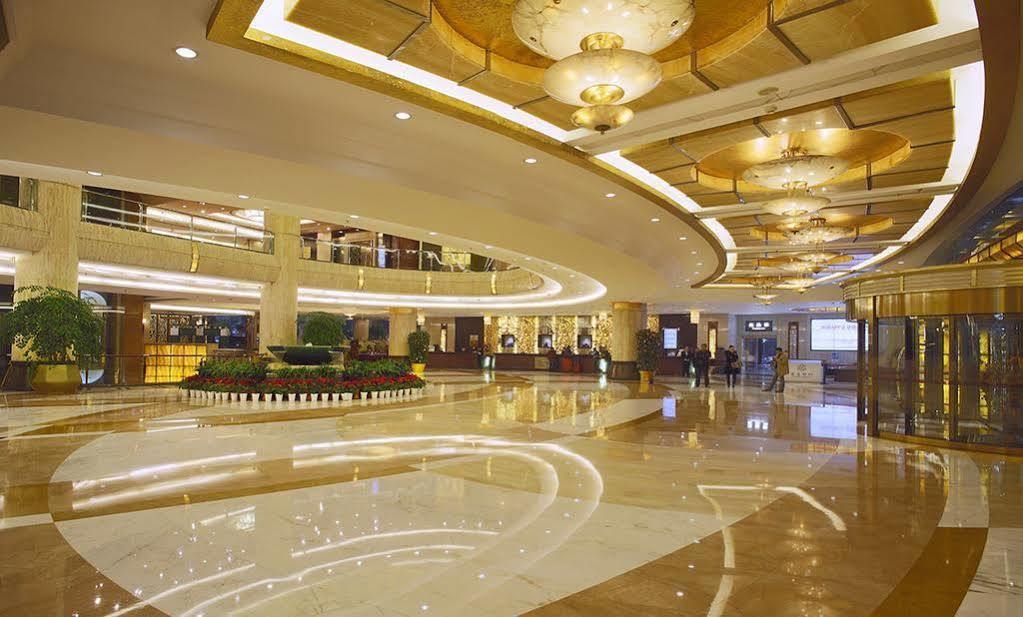Empark Grand Hotel Tsjoengking Buitenkant foto