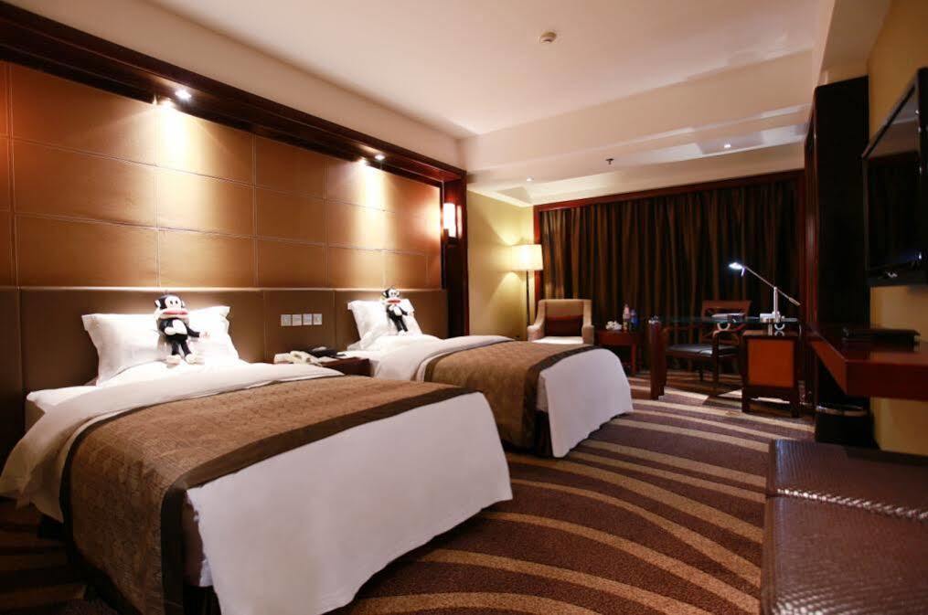 Empark Grand Hotel Tsjoengking Buitenkant foto