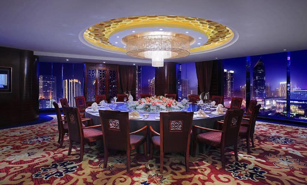 Empark Grand Hotel Tsjoengking Buitenkant foto